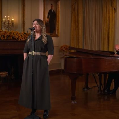 /news/events/kelly-clarkson-at-the-white-house